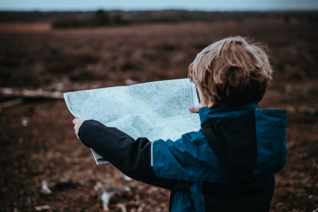 Photo checklists for traveling with children